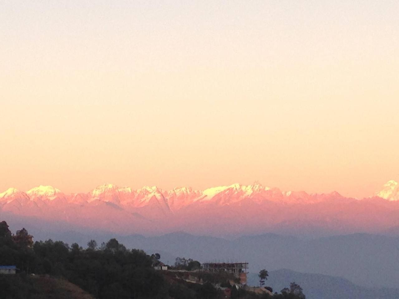 Hotel Everest Window View 나가르코트 외부 사진