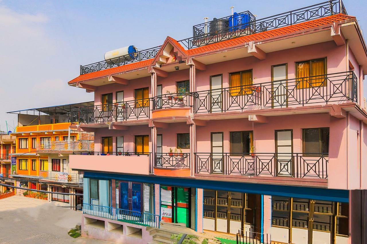 Hotel Everest Window View 나가르코트 외부 사진